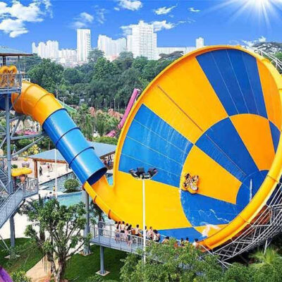 Cầu trượt lốc xoáy